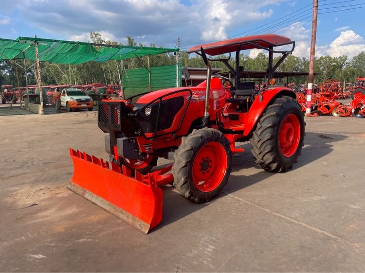 ดันแรง พร้อมดัน คันใหญ่ ใช้ดี รถไถคูโบต้ารุ่น MU5702ใบดันดินหน้า ผาน 1 ตัว ดาวน์   0 บาท สนใจโทรสอบถามหรือมาดูที่ร้านเราได้จ้า รูปที่ 2