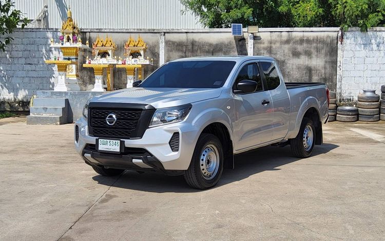 รถ Nissan Navara 2.5 S สี บรอนซ์เงิน