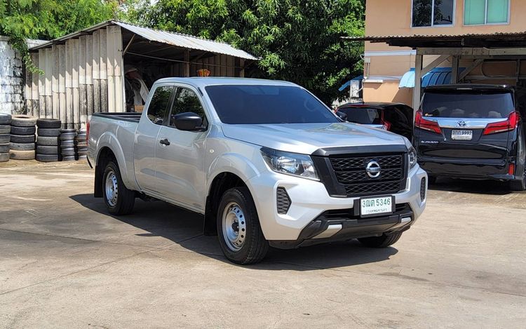 Nissan Navara 2021 2.5 S Pickup ดีเซล ไม่ติดแก๊ส เกียร์ธรรมดา บรอนซ์เงิน รูปที่ 3