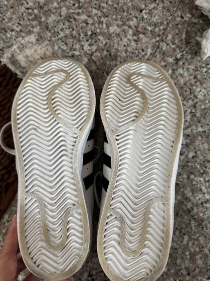รองเท้า adidas superstar รูปที่ 6