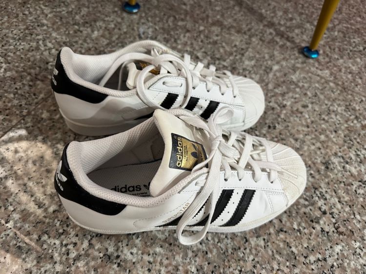 รองเท้า adidas superstar รูปที่ 4