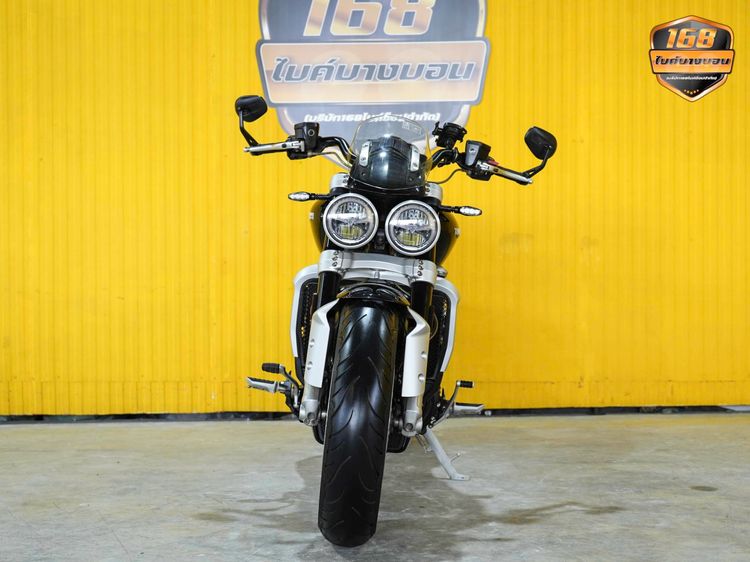 Triumph ROCKET 3 GT จดปี 2022 ฟรีดาวน์ออกรถใช้เงิน 0 บาท รูปที่ 9