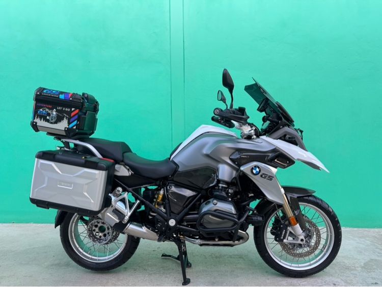 2017 BMW R1200 GS ปี16จด17 สีขาว ตรงรุ่น  วิ่ง 6,000โล 