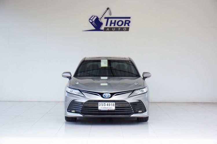 Toyota Camry 2022 2.5 HEV Premium Sedan ไฮบริด เกียร์อัตโนมัติ เทา รูปที่ 2