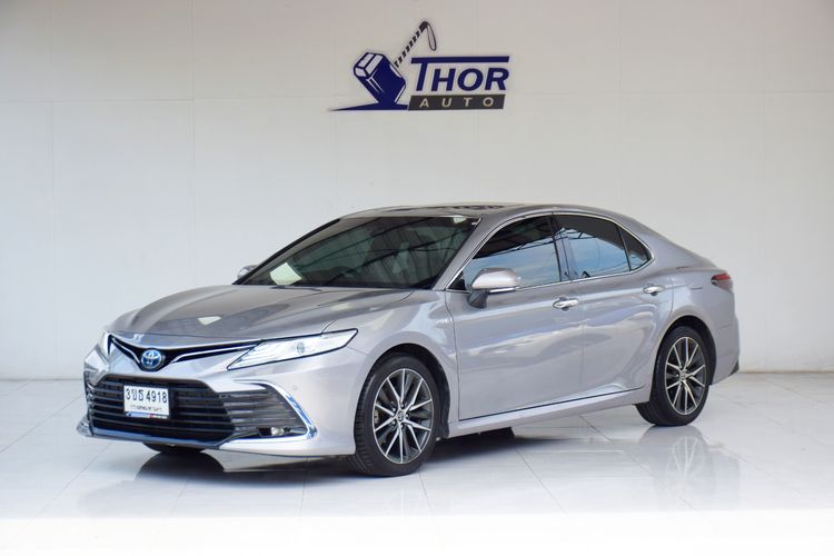 รถ Toyota Camry 2.5 HEV Premium สี เทา