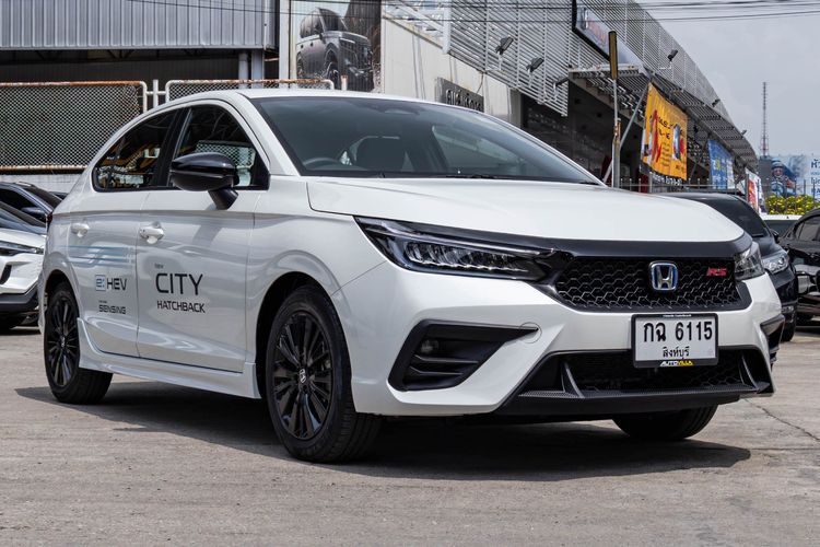 Honda City 2024 1.5 e:HEV RS Sedan ไฮบริด ไม่ติดแก๊ส เกียร์อัตโนมัติ ขาว รูปที่ 3