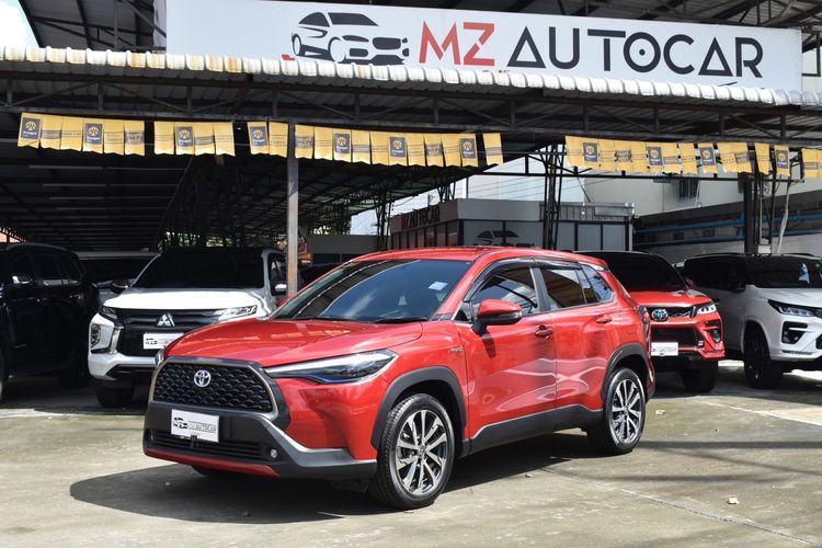 รถ Toyota Corolla Cross 1.8 Hybrid Premium สี ส้ม