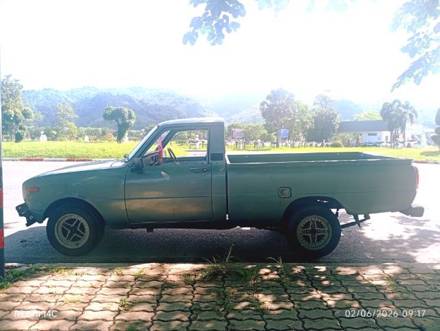 Mazda Familia 1988 1.4 STD Pickup เบนซิน ไม่ติดแก๊ส เกียร์ธรรมดา เบจ รูปที่ 2