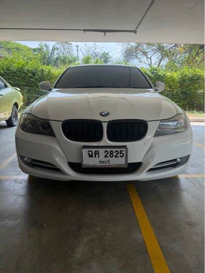 รถ BMW Series 3 320d สี ขาว