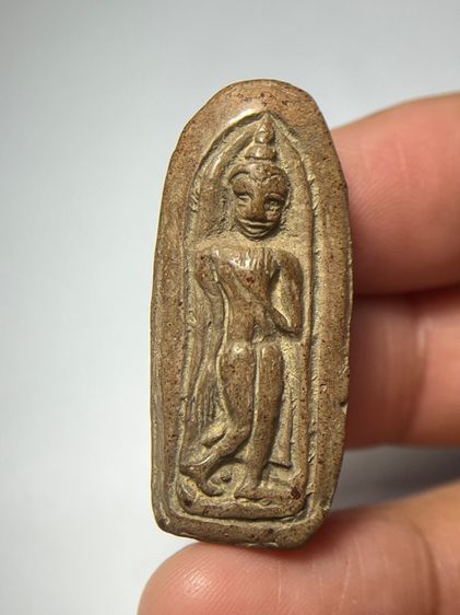 พระลีลาเนื้อดินเก่า