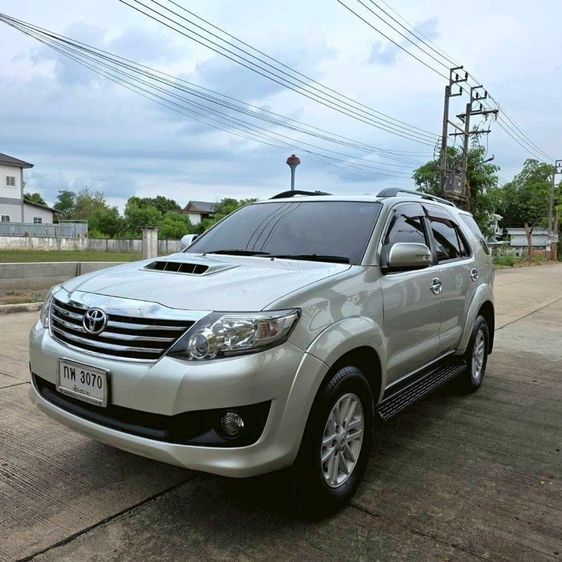 Toyota Fortuner 2013 2.4 V Utility-car ดีเซล ไม่ติดแก๊ส เกียร์อัตโนมัติ เทา รูปที่ 2