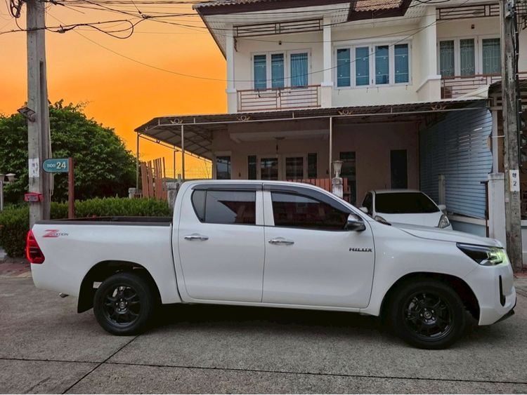 Toyota Hilux Revo 2023 2.4 E Pickup ดีเซล ไม่ติดแก๊ส เกียร์อัตโนมัติ ขาว รูปที่ 3
