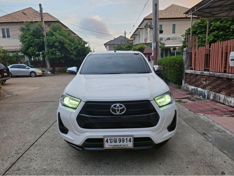 Toyota Hilux Revo 2023 2.4 E Pickup ดีเซล ไม่ติดแก๊ส เกียร์อัตโนมัติ ขาว