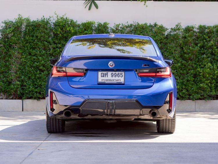 BMW Series 3 2023 330e Sedan ปลั๊กอินไฮบริด (PHEV) ไม่ติดแก๊ส เกียร์อัตโนมัติ น้ำเงิน รูปที่ 4