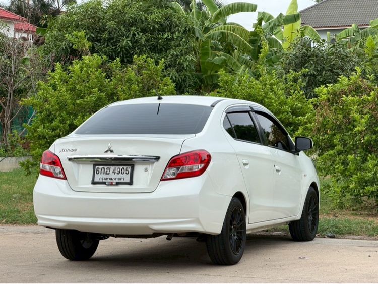 Mitsubishi Attrage 2017 1.2 GLX Sedan เบนซิน ไม่ติดแก๊ส เกียร์อัตโนมัติ ขาว รูปที่ 3