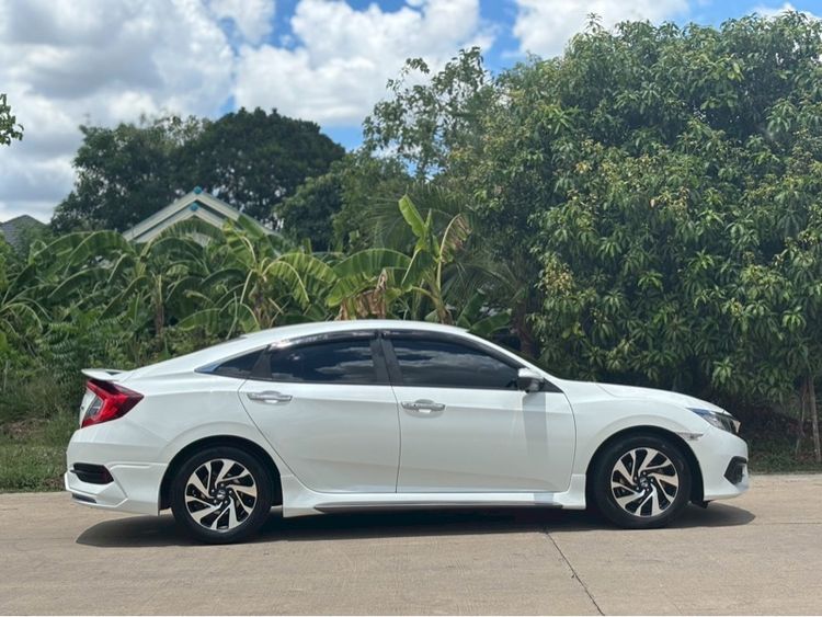Honda Civic 2016 1.8 EL i-VTEC Sedan เบนซิน ไม่ติดแก๊ส เกียร์อัตโนมัติ ขาว รูปที่ 4