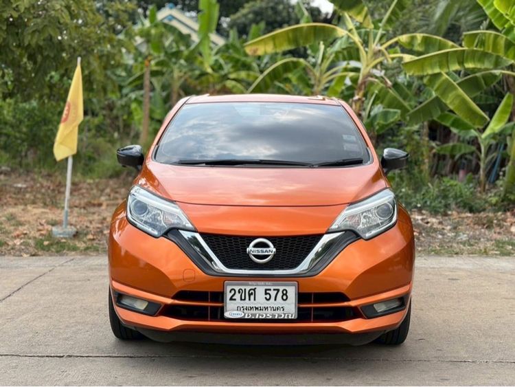 รถ Nissan Note 1.2 VL สี ส้ม