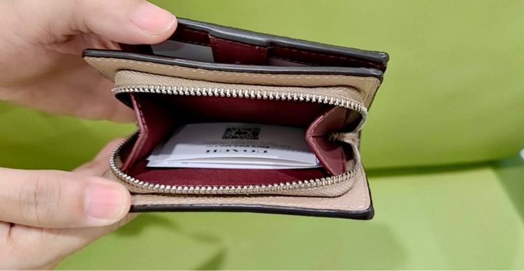 กระเป๋าสตางค์ใบสั้น Heritage Snap Wallet รูปที่ 4