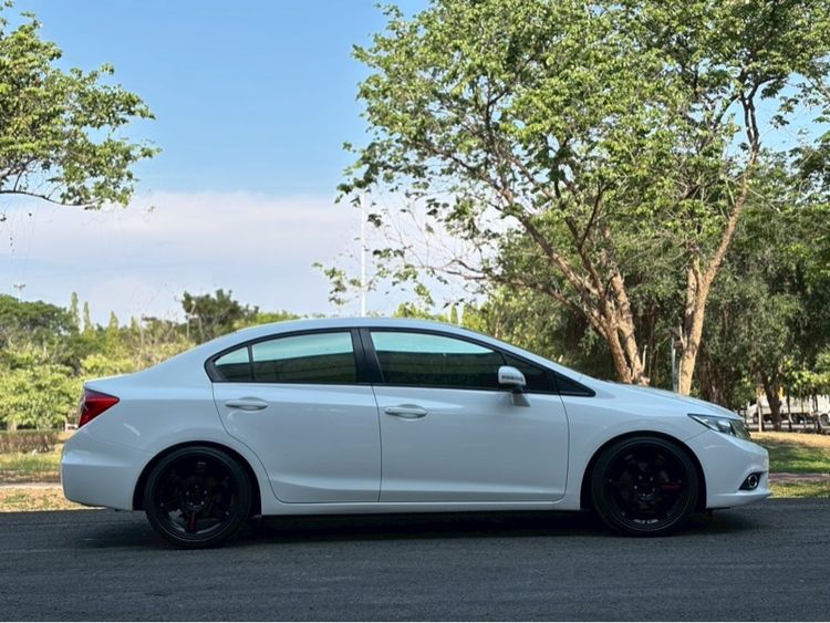 Honda Civic 2013 1.8 E i-VTEC Sedan เบนซิน ไม่ติดแก๊ส เกียร์อัตโนมัติ ขาว รูปที่ 4