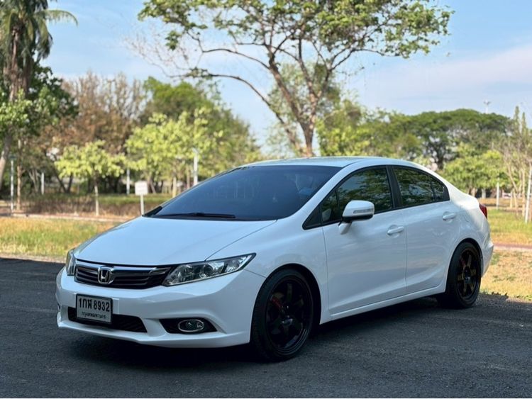 Honda Civic 2013 1.8 E i-VTEC Sedan เบนซิน ไม่ติดแก๊ส เกียร์อัตโนมัติ ขาว รูปที่ 3