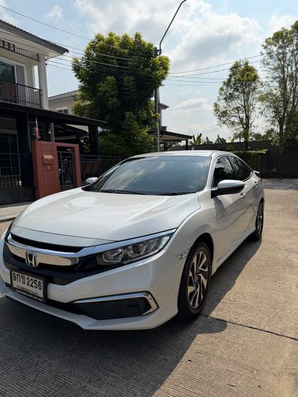 Honda Civic 2019 1.8 E i-VTEC เบนซิน เกียร์อัตโนมัติ ขาว รูปที่ 3