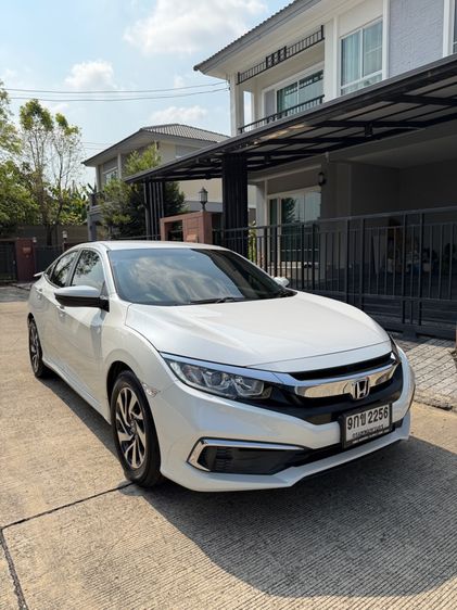 Honda Civic 2019 1.8 E i-VTEC เบนซิน เกียร์อัตโนมัติ ขาว รูปที่ 2