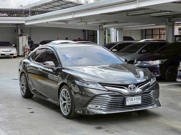 Toyota Camry 2019 2.5 HEV Premium Sedan ไฮบริด ไม่ติดแก๊ส เกียร์อัตโนมัติ ดำ รูปที่ 3