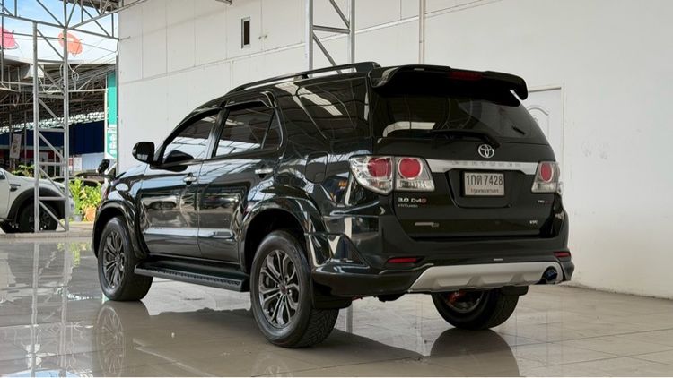 Toyota Fortuner 2013 3.0 TRD Sportivo 4WD Utility-car ดีเซล ไม่ติดแก๊ส เกียร์อัตโนมัติ ดำ รูปที่ 2