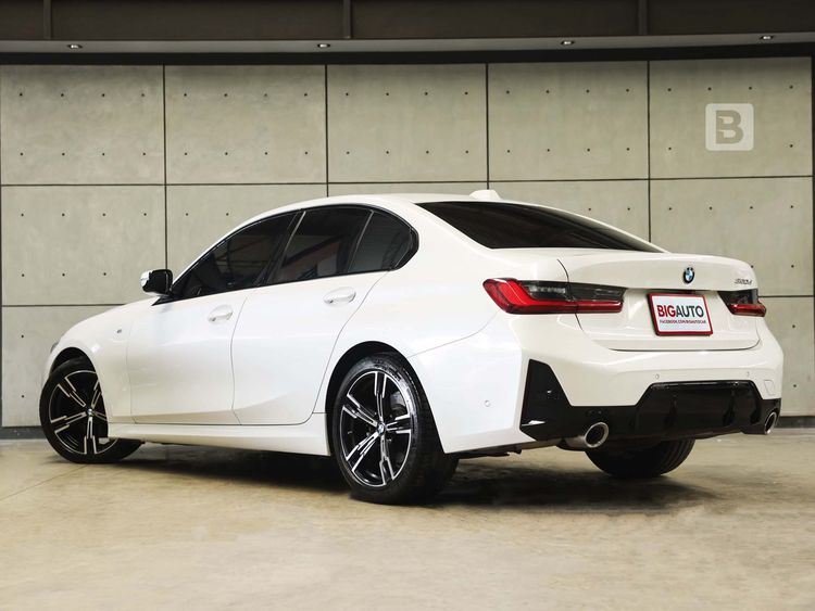 BMW Series 3 2023 320d Sedan ดีเซล ไม่ติดแก๊ส เกียร์อัตโนมัติ ขาว รูปที่ 4