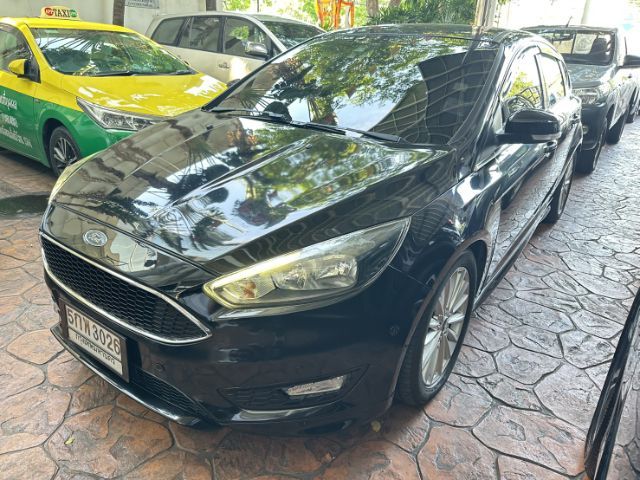 Ford Focus 2016 1.5 Sport Sedan เบนซิน ไม่ติดแก๊ส เกียร์อัตโนมัติ ดำ รูปที่ 3