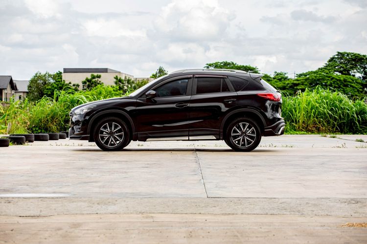 Mazda CX-5 2017 2.0 S Utility-car เบนซิน เกียร์ธรรมดา ดำ รูปที่ 4
