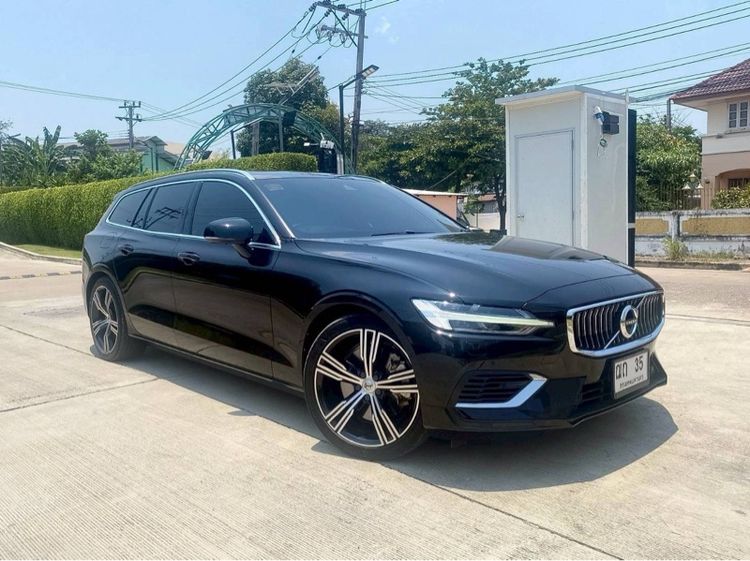 รถ Volvo V60 2.0 T8 Inscription 4WD สี ดำ