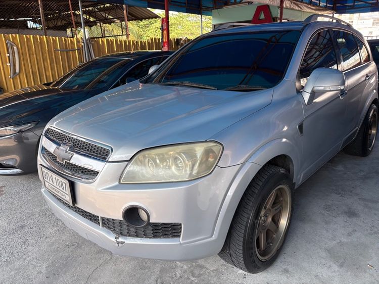 รถ Chevrolet Captiva 2.4 LTZ สี เทา