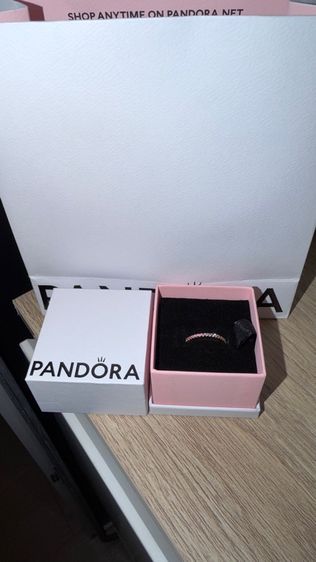  แหวน Pandora 14k Rose Gold Plated Ring with Pink Stone อุปกรณ์ครบกล่อง ถุงผ้า ถุงกระดาษ รูปที่ 4
