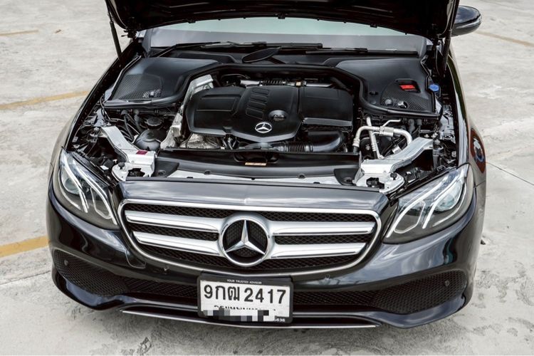 Mercedes-Benz E-Class 2019 E220 CDI Sedan ดีเซล ไม่ติดแก๊ส เกียร์อัตโนมัติ ดำ รูปที่ 4