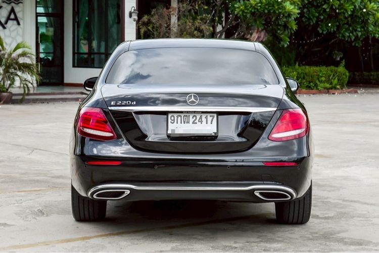 Mercedes-Benz E-Class 2019 E220 CDI Sedan ดีเซล ไม่ติดแก๊ส เกียร์อัตโนมัติ ดำ รูปที่ 3