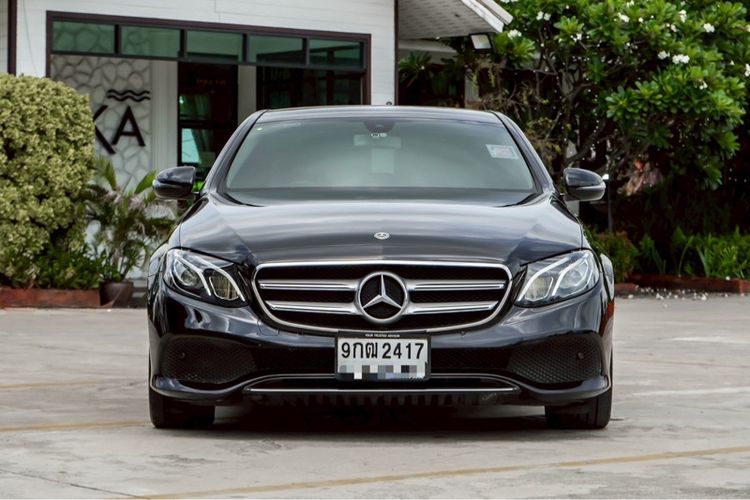 Mercedes-Benz E-Class 2019 E220 CDI Sedan ดีเซล ไม่ติดแก๊ส เกียร์อัตโนมัติ ดำ รูปที่ 2
