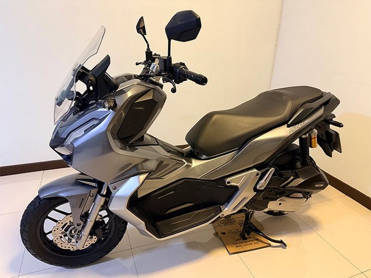 Honda ADV150 ปี 2021 สีบรอนซ์เทา รูปที่ 4