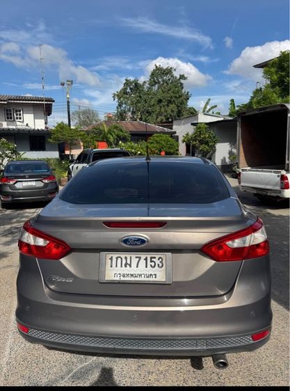 Ford Focus 2012 2.0 Titanium Sedan เบนซิน ไม่ติดแก๊ส เกียร์อัตโนมัติ เทา รูปที่ 2