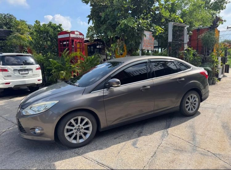 Ford Focus 2012 2.0 Titanium Sedan เบนซิน ไม่ติดแก๊ส เกียร์อัตโนมัติ เทา รูปที่ 4