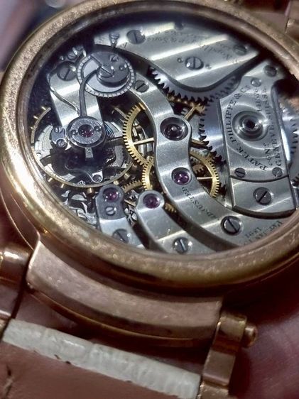 Patek Philippe Antique Pocket Watch (circa 1891)
นาฬิกาพกโบราณแท้จาก Patek Philippe
ผลิตปลายศตวรรษที่ 1 รูปที่ 5