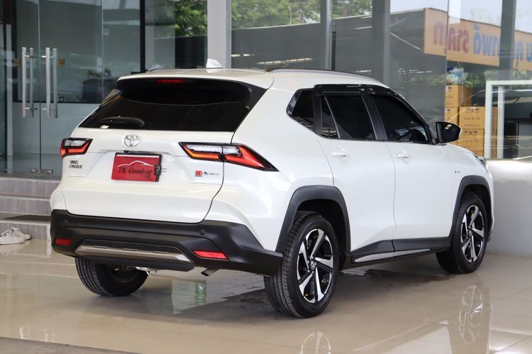 Toyota Yaris Cross 2025 1.5 HEV Premium Utility-car ไฮบริด ไม่ติดแก๊ส เกียร์อัตโนมัติ ขาว รูปที่ 2