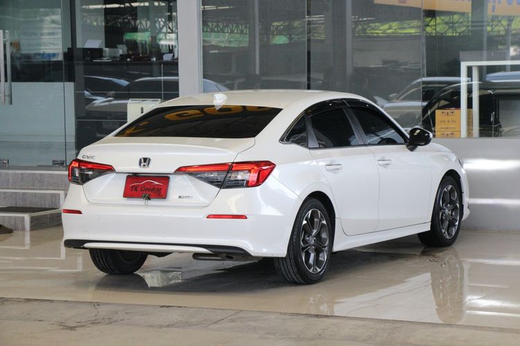 Honda Civic 2024 2.0 eHEV EL+ Sedan ไฮบริด ไม่ติดแก๊ส เกียร์อัตโนมัติ ขาว รูปที่ 2