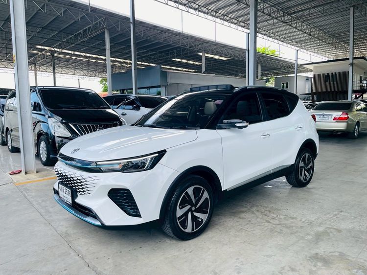 รถ MG VS HEV 1.5 X สี ขาว