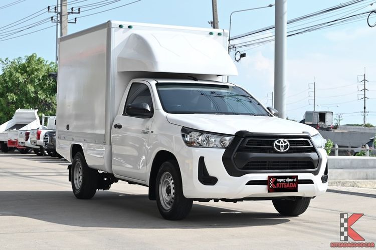 รถ Toyota Hilux Revo 2.4 Entry สี ขาว