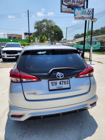 Toyota Yaris 2020 1.2 Sport Premium Sedan เบนซิน เกียร์อัตโนมัติ บรอนซ์เงิน รูปที่ 4