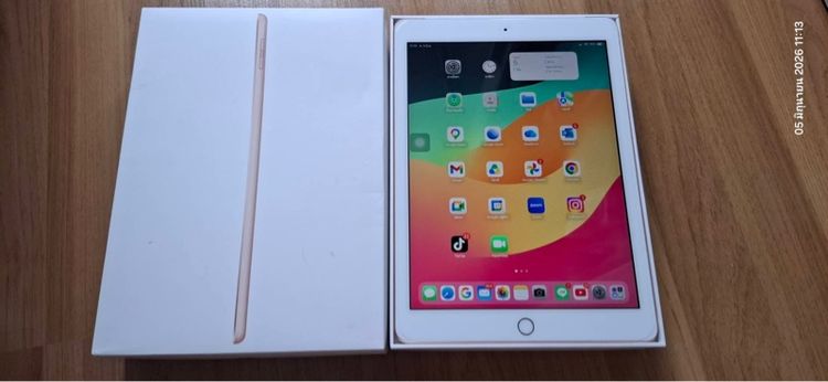 Apple 128 GB iPad Gen6 WIFI Cellular