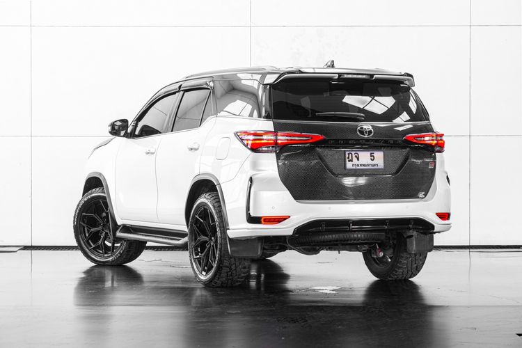 Toyota Fortuner 2023 2.4 Leader G Utility-car ดีเซล ไม่ติดแก๊ส เกียร์อัตโนมัติ ขาว รูปที่ 4
