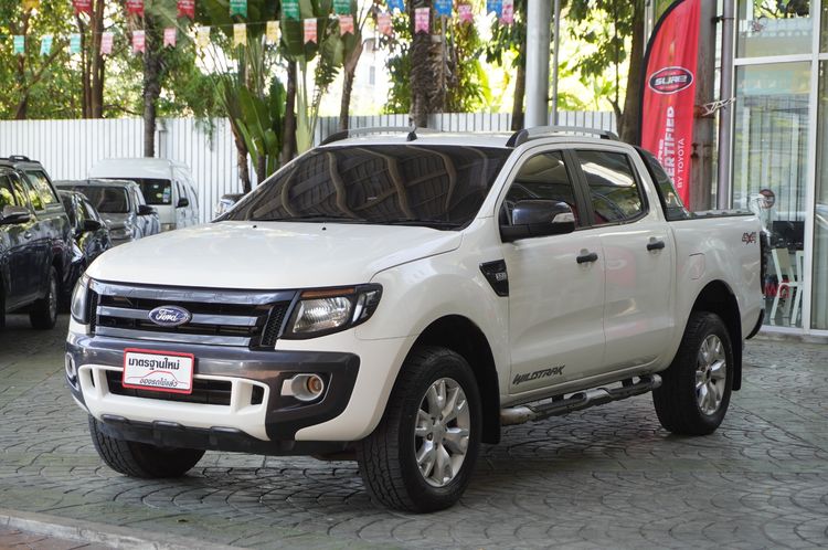 รถ Ford Ranger 3.2 Wildtrak 4WD สี ขาว