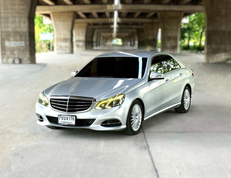รถ Mercedes-Benz E-Class E300 2.2 BlueTEC Hybrid Estate สี เทา